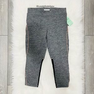 Forever 21 active capri leggings